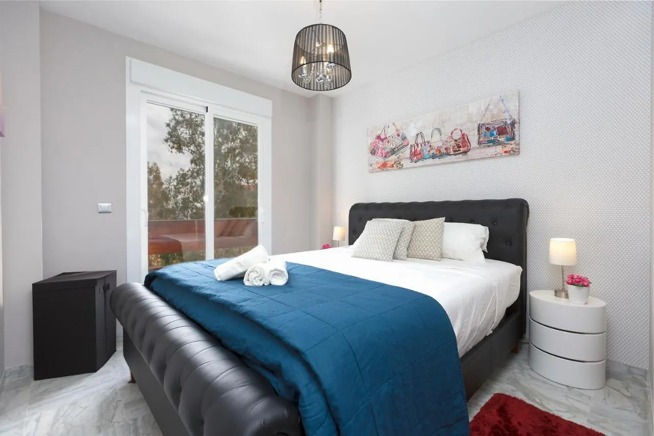 4 Bedroom Apartment In Puerto Banus 150 Meters From The Beach ماربيا إسبانيا