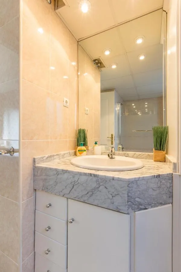 4 Bedroom Apartment In Puerto Banus 150 Meters From The Beach ماربيا إسبانيا